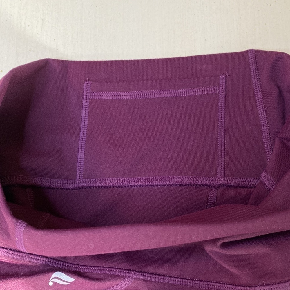 Fabletics On-The-Go‎ PowerHold Legging - Picture 10 of 13